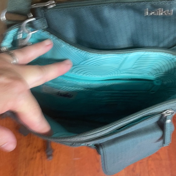 Haiku crossbody bag teal travel EUC - Picture 4 of 7